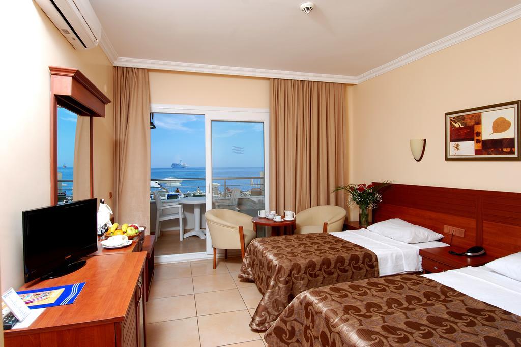 אלאניה Panorama Hotel חדר תמונה